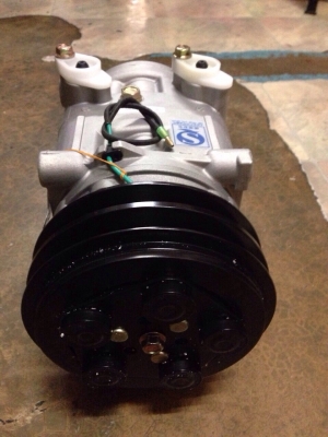 จำหน่ายอุปกรณ์ อะหลั่ยแอร์ สำหรับรถบัส