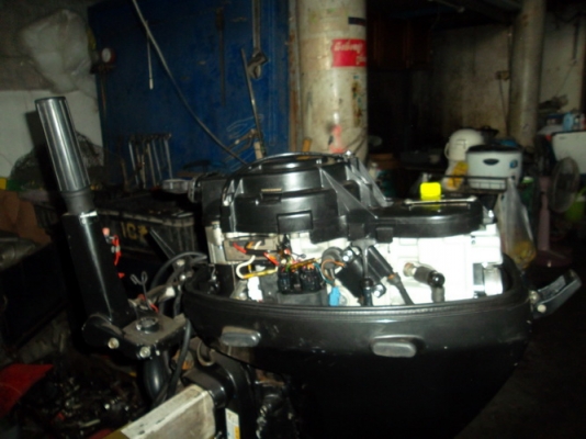 เครื่องเรือsuzuki 9.9hp four stoke เครื่องเรือsuzuki 9.9hp four stoke