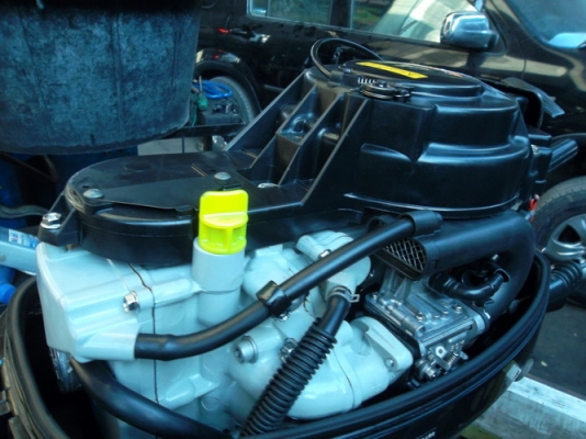 เครื่องเรือsuzuki 9.9hp four stoke เครื่องเรือsuzuki 9.9hp four stoke