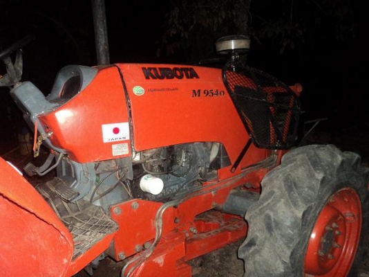ต้องการขายด่วน รถไถคูโบต้า m9540