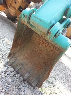 ขายด่วน KOMATSU PC 40 R8 นำเข้าจากญี่ปุ่น แทรคเหล็ก พร้อมใช้งาน 086-348-2188 พง