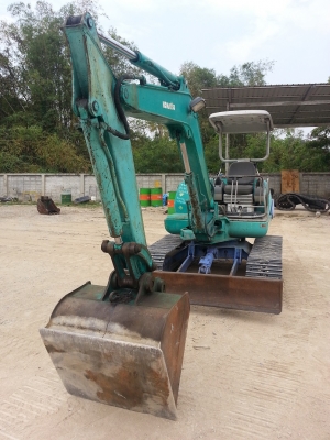 KOMATSU PC 40-7 นำเข้าจากญี่ปุ่นเองโดยตรง 090-986-2521 อ๊อบ KOMATSU PC 40-7 นำเข้าจากญี่ปุ่นเองโดยตรง 090-986-2521 อ๊อบ