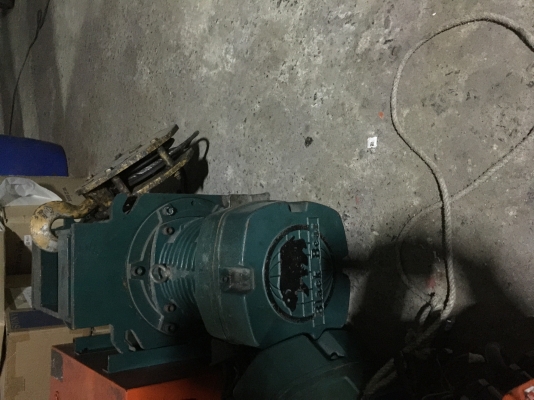 ขายรอก BLACK BEAR 2TON