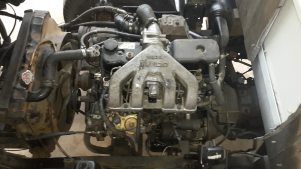 ขาย 4 ล้อ  ISUZU 100 แรง  ราคา 350000 ราคาต่อรองได้