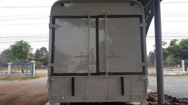 ขาย 4 ล้อ  ISUZU 100 แรง  ราคา 350000 ราคาต่อรองได้