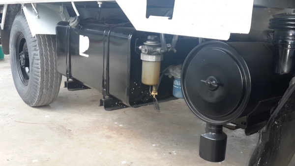 ขาย 4 ล้อ  ISUZU 100 แรง  ราคา 350000 ราคาต่อรองได้