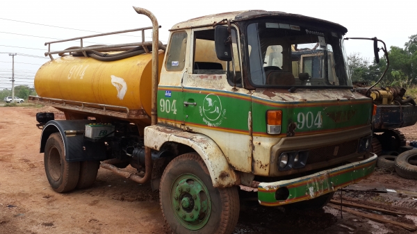 ขายด่วนรถน้ำหกล้อ HINOราคาไม่แพงโทร0843923995