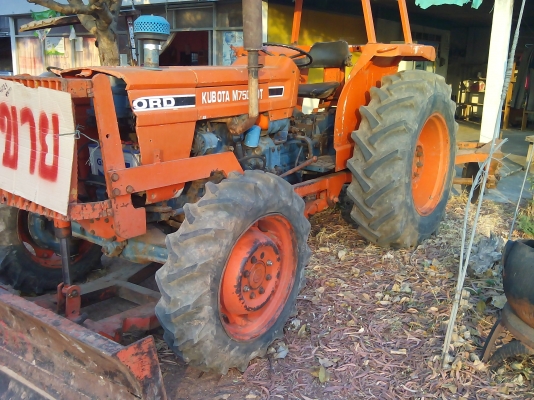 ขายรถไถ KUBOTA M7500 DT 2เพลา 7500 แรง อุปกรณ์ ผานหน้าหลัง