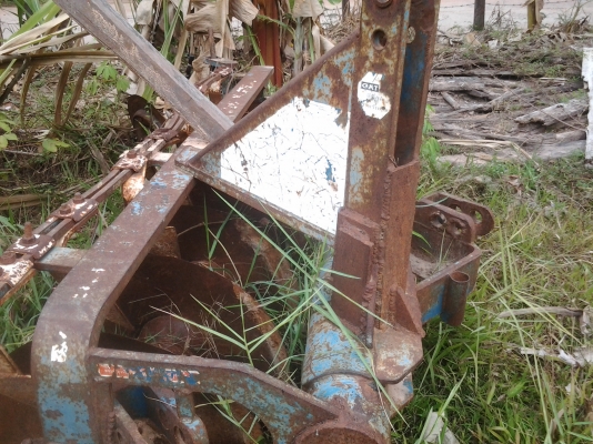 ขายตามสภาพพานพรวนCMTติดมากับฟอดร์6640 ขายตามสภาพพานพรวนCMTติดมากับฟอดร์6640