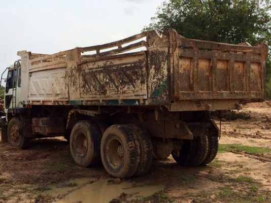 ขาย10ล้อ2เพลา ดั้มMITSUBISHI FN527M-A เครื่อง6D16 195แรง กระบะดั้มสามมิตร พ.เพาเวอร์ เบรกทิฟฟี่ เครื่องดี คัชซีสวย ยางดี ภายในสวย แอร์เย็น สภาพพร้อมใช้งาน เอกสารพร้อมโอน สนใจโทร 090-8588220คุณนะ 093-3258446คุณบิวตี้ ID:narong498 หรือ www.truck.in.th/498 ห