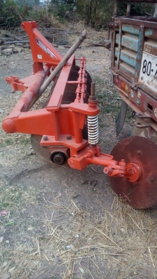 ผาน7ตราช้างครับใช้กับ60ถึง70แรงและ95ครับ