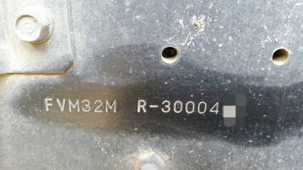 รถอีซูซุ 10 ล้อ หลังถนน FVM 32 M - R  195 แรงม้า. ปี 38  สนใจติดต่อ  081 - 6079515