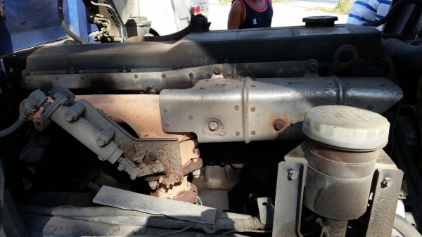 รถอีซูซุ 10 ล้อ หลังถนน FVM 32 M - R  195 แรงม้า. ปี 38  สนใจติดต่อ  081 - 6079515