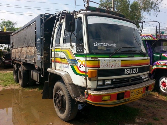 ขาย10ล้อ1เพลา ISUZU ROCKY 175แรง พ.เพาเวอร์ เบรกทิฟฟี่ เครื่องดี คัชซีสวย ยางดี ภายในสวย สภาพพร้อมใช้งาน เอกสารพร้อมโอน สนใจโทร 090-8588220คุณนะ 093-3258446คุณบิวตี้ ID:narong498 หรือ www.truck.in.th/498 หรือfb:ณรงค์ ซื้อขายรถมือสอง(เว็บไซต์ส่วนตัว)