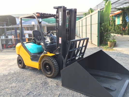 ขายรถยก ติดฮิ๊งงากระดกคว่ำหงายได้ KOMATSU รุ่น 16 ยก2.5ตัน สูง 4.75 เมตร รุ่นล่าสุด 390,000 บาท 094-4267888 จะเด็ด