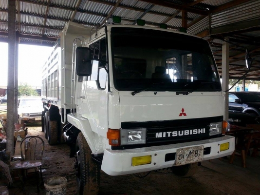 ขาย10ล้อ2เพลา ดั้มMITSUBISHI FN527M-TD เครื่อง6D16 195แรง พ.เพาเวอร์ เบรกทิฟฟี่ เครื่องดี คัชซีสวย ยางดี ภายในสวย แอร์เย็น สภาพพร้อมใช้งาน เอกสารพร้อมโอน สนใจโทร 090-8588220คุณนะ 093-3258446คุณบิวตี้ ID:narong498 หรือ www.truck.in.th/498 หรือfb:ณรงค์ ซื้อ