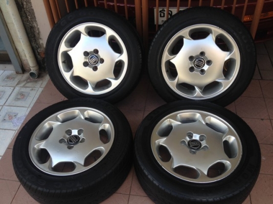 ล้อ volvo เเท้ขอบ16กว้าง7นิ้วของเก่าญี่ปุ่นสภาพดี