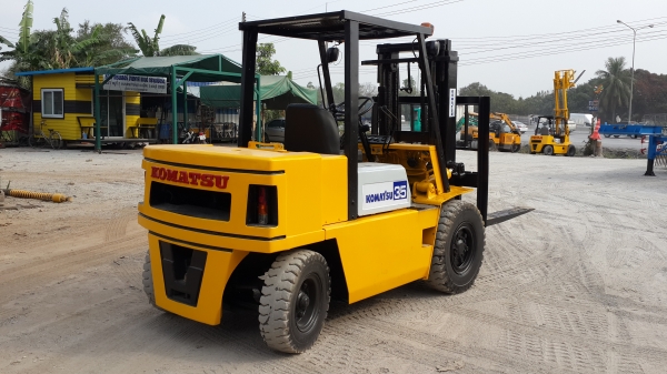 ขาย3.5T  komatsu.ดีเซล.ถูกๆๆไปเลย