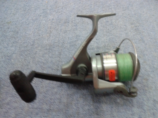 ขายรอกตกปลา shimano HOLIDAY SPIN 6000