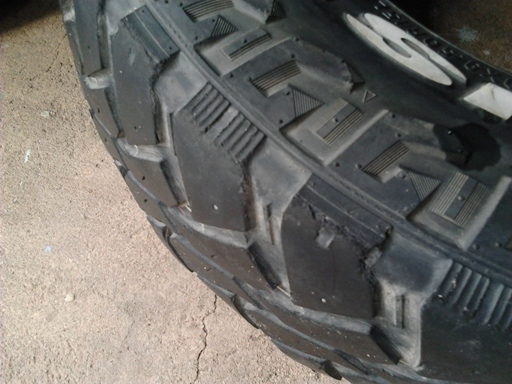 ขายยาง maxxis M/T Bighorn 764 30X9.5R15 ปี2010