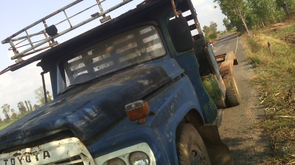 ขายเทลเลอร์หกล้อหัวยาวขึ้นแมคโครราคา99000บาท