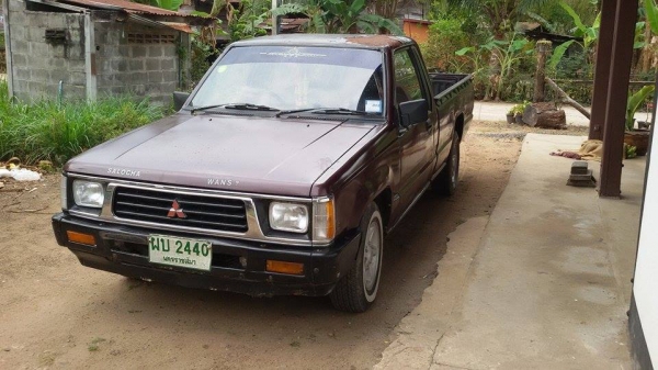 ขายรถพร้อมใช้งาน  เเอร์เย็น  พวงมาลัยเพาเวอร์   ล้อเเม็ค  ยางดีพอด้าย  ซีดีเพลงเพราะ