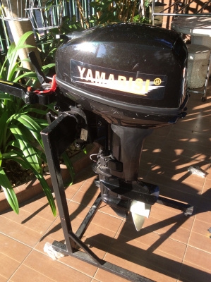 ขายเรือยางพื้นอลูมิเนียม พร้อมเครื่อง 10hp และอุปกรณ์ ขายเรือยางพื้นอลูมิเนียม พร้อมเครื่อง 10hp และอุปกรณ์