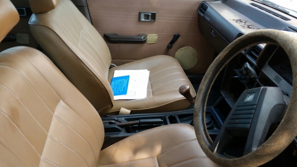 มิตซูกล่องไม้ขีด เครื่องเดิมดี สีแห้ง บาง พร้อมโอน ขับได้ ขาย 19,000 บาท