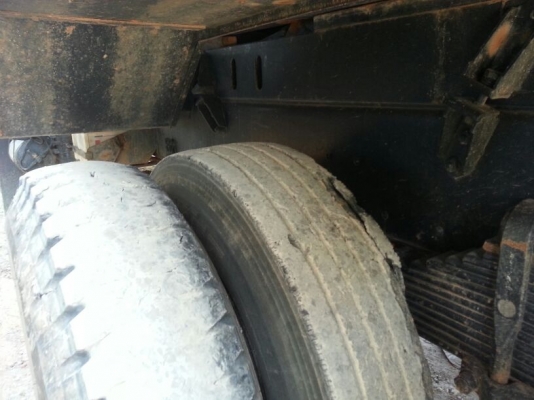 รถอีซูซุ 10 ล้อดั้ม FXZ 240 แรงม้า. ปี 39  ( นางฟ้าแท้. )    สนใจติดต่อ  081 - 6079515