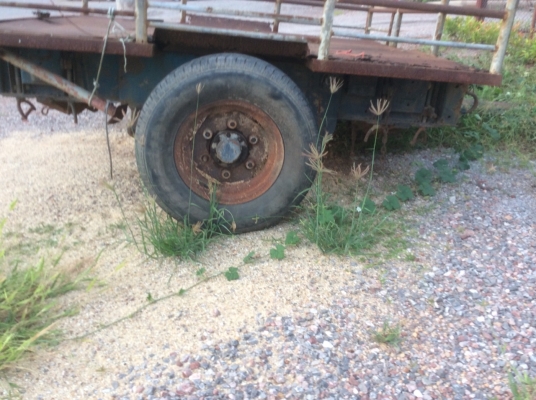 ขายสาลี่ลาก โครงสร้างแข็งแรง น๊อตล้อ 6น๊อต กว้าง 2.10ม. ยาว 2.40ม.ตามสภาพขาย 23,000บาท(ติดต่อศุภากร 081-4252943)