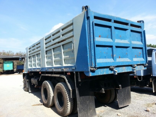 รถอีซูซุ 10 ล้อดั้ม 210 แรงม้า. ปี 37   สนใจติดต่อ  081 - 6079515