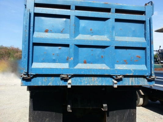 รถอีซูซุ 10 ล้อดั้ม 210 แรงม้า. ปี 37   สนใจติดต่อ  081 - 6079515