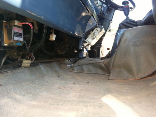 รถอีซูซุ 10 ล้อดั้ม 210 แรงม้า. ปี 37   สนใจติดต่อ  081 - 6079515