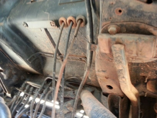 รถอีซูซุ 10 ล้อดั้ม 210 แรงม้า. ปี 37   สนใจติดต่อ  081 - 6079515