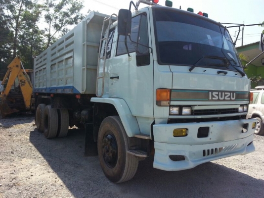 รถอีซูซุ 10 ล้อดั้ม 210 แรงม้า. ปี 37   สนใจติดต่อ  081 - 6079515
