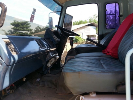 รถอีซูซุ 10 ล้อดั้ม 210 แรงม้า. ปี 37   สนใจติดต่อ  081 - 6079515