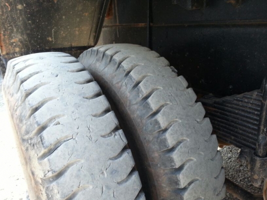 รถอีซูซุ 10 ล้อดั้ม 210 แรงม้า. ปี 37   สนใจติดต่อ  081 - 6079515