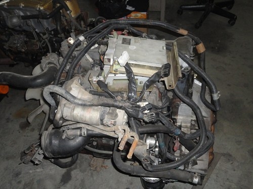 ขายเครื่อง4HF ใช้ก๊าช CNG จากญี่ปุ่นครับ