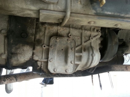 รถอีซูซุ 10 ล้อ หลังถนน FVM 230 แรงม้า. ปี 47    สนใจติดต่อ  081 - 6079515