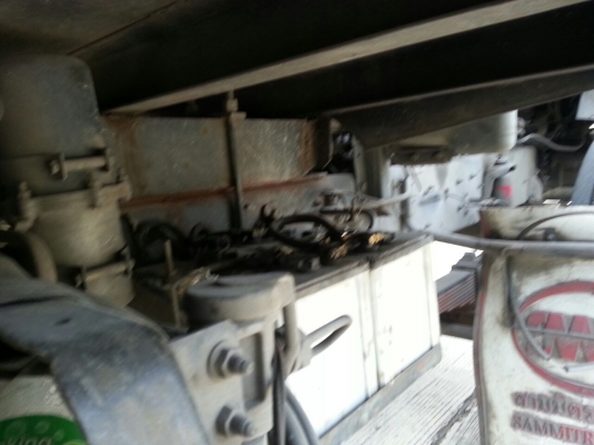 รถอีซูซุ 10 ล้อ หลังถนน FVM 230 แรงม้า. ปี 47    สนใจติดต่อ  081 - 6079515