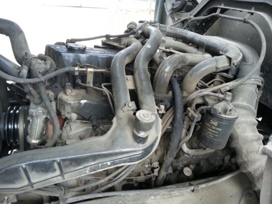 รถอีซูซุ 10 ล้อ หลังถนน FVM 230 แรงม้า. ปี 47    สนใจติดต่อ  081 - 6079515