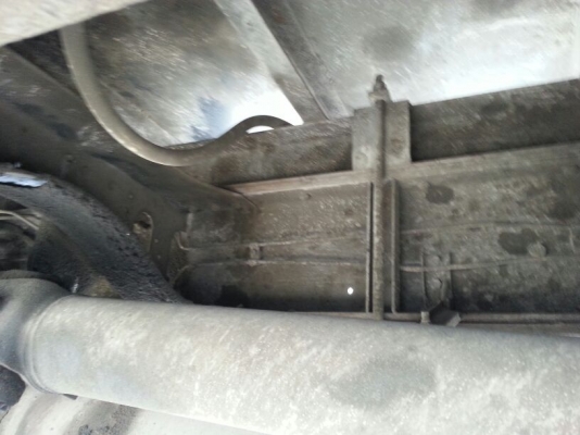 รถอีซูซุ 10 ล้อ หลังถนน FVM 230 แรงม้า. ปี 47    สนใจติดต่อ  081 - 6079515