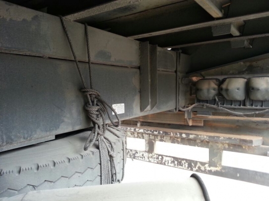 รถอีซูซุ 10 ล้อ หลังถนน FVM 230 แรงม้า. ปี 47    สนใจติดต่อ  081 - 6079515