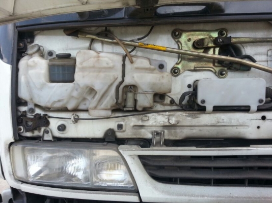 รถอีซูซุ 10 ล้อ หลังถนน FVM 230 แรงม้า. ปี 47    สนใจติดต่อ  081 - 6079515