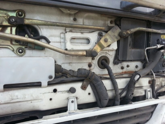 รถอีซูซุ 10 ล้อ หลังถนน FVM 230 แรงม้า. ปี 47    สนใจติดต่อ  081 - 6079515