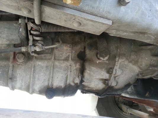 รถอีซูซุ 10 ล้อ หลังถนน FVM 230 แรงม้า. ปี 47    สนใจติดต่อ  081 - 6079515