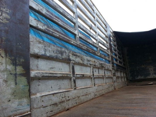 รถอีซูซุ 10 ล้อ หลังถนน FVM 230 แรงม้า. ปี 47    สนใจติดต่อ  081 - 6079515