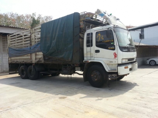 รถอีซูซุ 10 ล้อ หลังถนน FVM 230 แรงม้า. ปี 47    สนใจติดต่อ  081 - 6079515