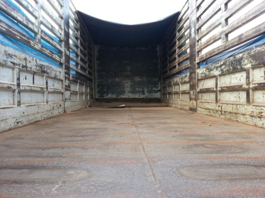 รถอีซูซุ 10 ล้อ หลังถนน FVM 230 แรงม้า. ปี 47    สนใจติดต่อ  081 - 6079515