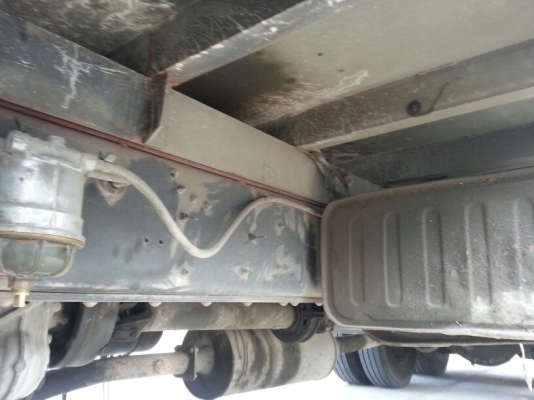 รถอีซูซุ 10 ล้อ หลังถนน FVM 230 แรงม้า. ปี 47    สนใจติดต่อ  081 - 6079515